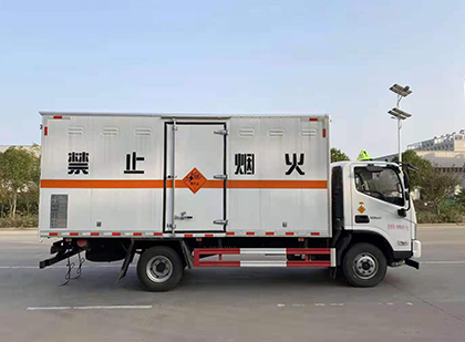 铜鼓爆破器材运输车