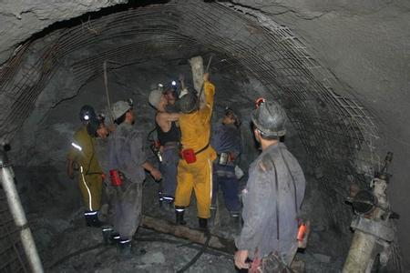 铜鼓工程爆破中的危险因素分析以及应对工程爆破危险的措施